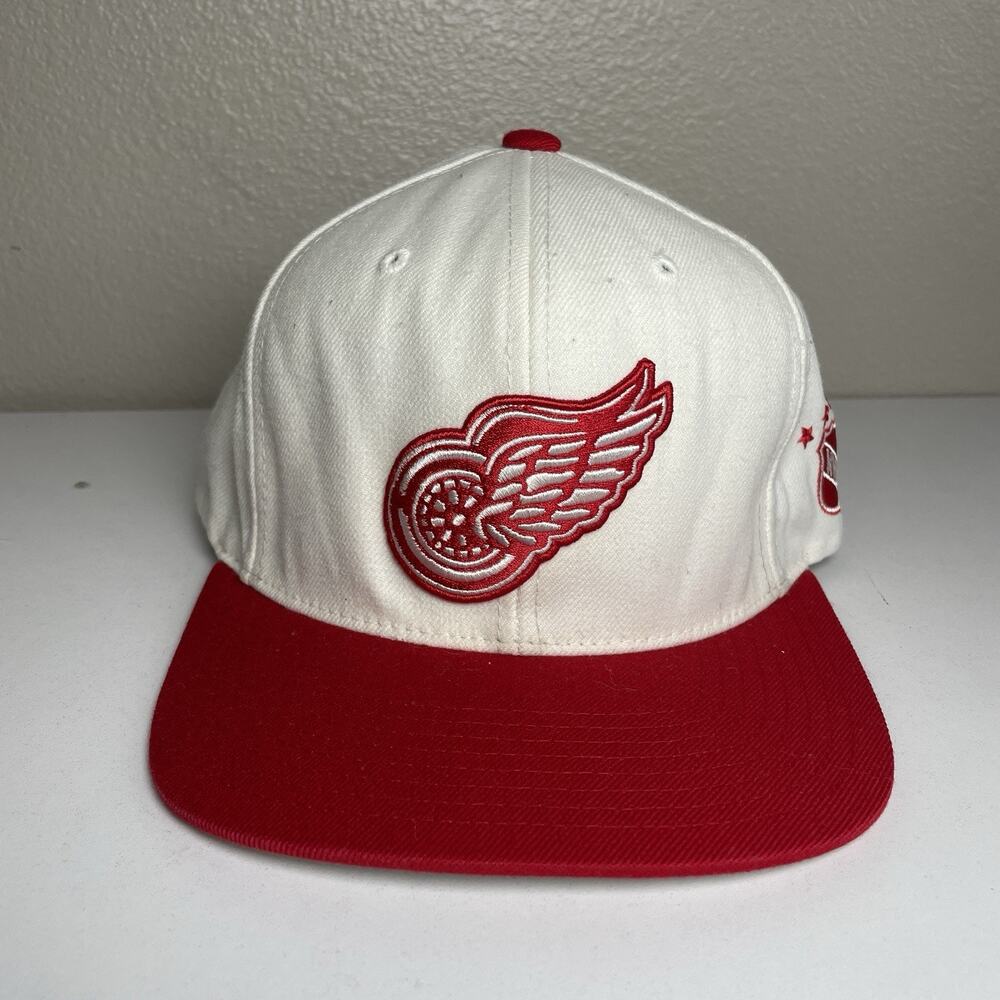 Detroit Red Wings Hat Mitchell & Ness Red & White Snap Back Vintage Hockey NHL